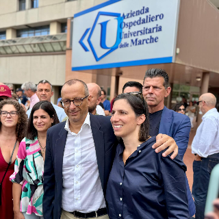 Schlein ad Ancona: «Ogni elezione regionale fa storia a sé, ora serve voltare pagina sulla sanità»